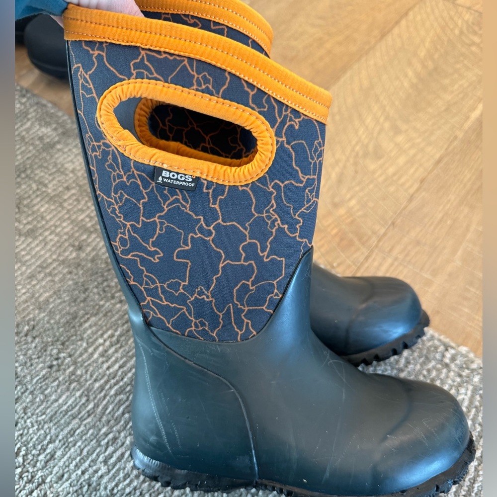 Kids BOGS Durham crackle size 11